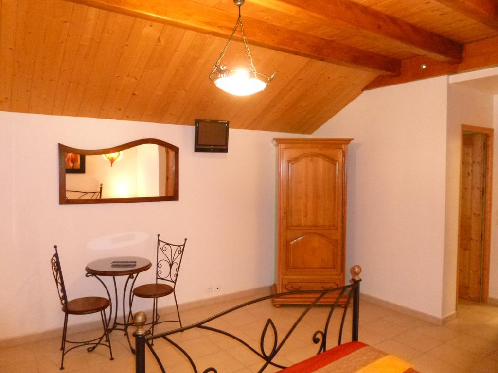Ferme Auberge Du Bessard Allevard Exterior photo