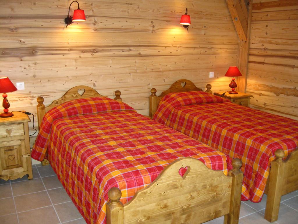 Ferme Auberge Du Bessard Allevard Exterior photo